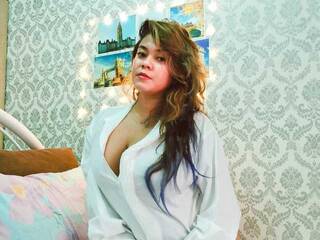 Эротический видеочат SassyClit