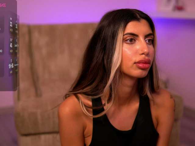 Скриншоты трансляции SassyxChloe