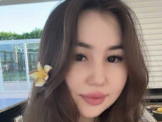 Эротический видеочат sato-yummy