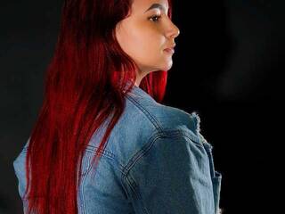 Эротический видеочат Scarlet-Joness