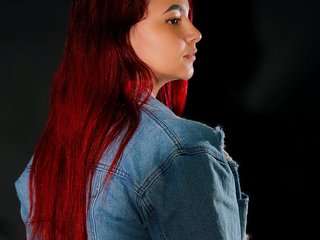 Эротический видеочат Scarlet-Joness