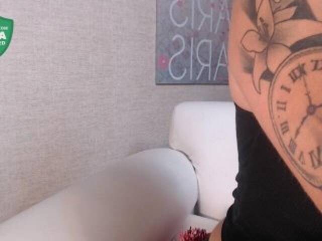 Скриншоты трансляции ScarletJoness