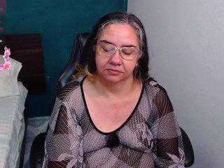 Эротический видеочат scarlett-dubois