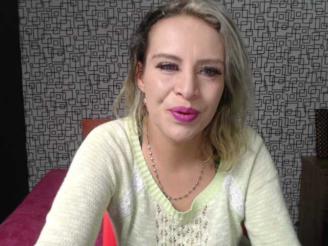 Скриншоты трансляции Scarlettsex69