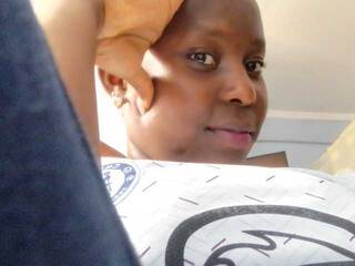 Эротический видеочат Sweetcandy75