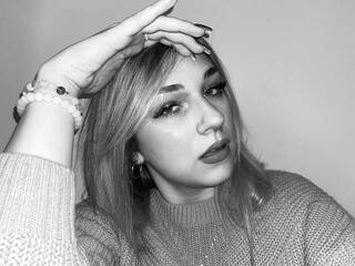 Эротический видеочат selenaxLOVE