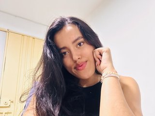 Эротический видеочат SeleneAshford