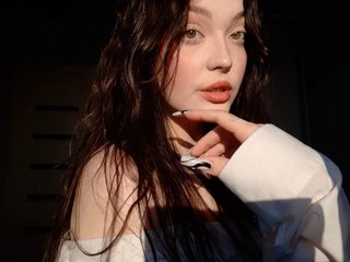 Эротический видеочат SelinaLiem