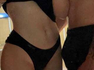 Эротический видеочат LoveSex22House