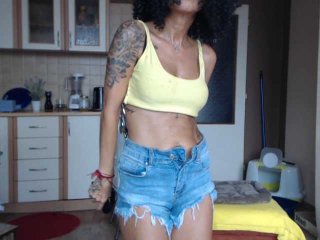 Скриншоты трансляции SexiBelle