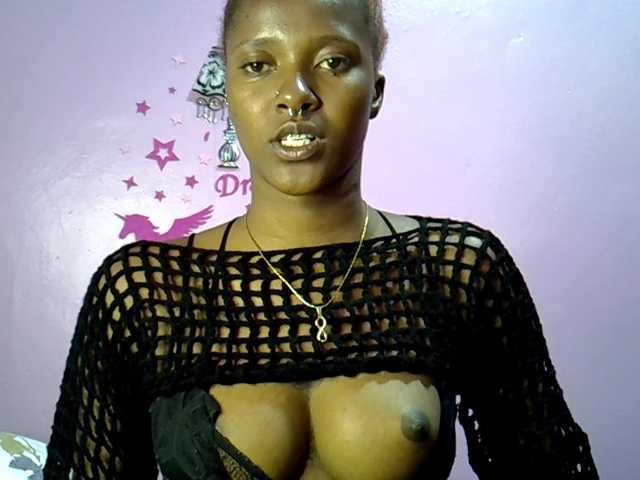 Скриншоты трансляции Sexxyezzy