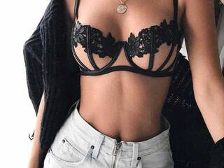 Эротический видеочат sexy-morenaxx