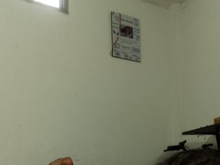 Эротический видеочат sexychariz23