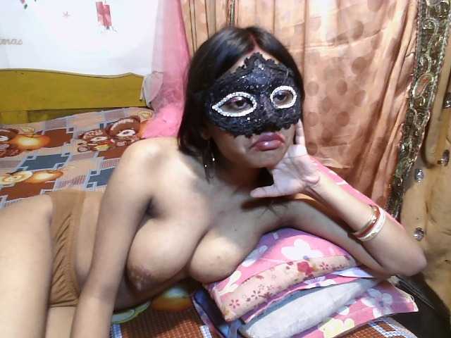 Скриншоты трансляции Sexyindianqueen