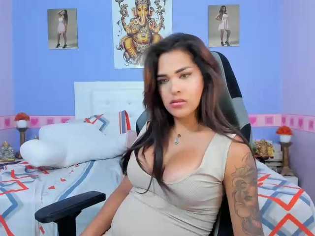 Фотографии shadia_orozco Hello guys welcome to my room l am new girl latin colombian here l have big orgasm in pvt promise l have lovense in my pussy my now torture big squirts in full private show promise make me horny