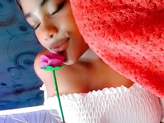 Эротический видеочат shanissseross