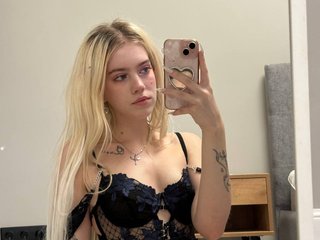 Эротический видеочат ShawtyLola