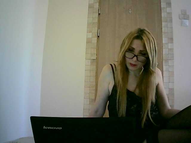 Скриншоты трансляции ShayaWinx