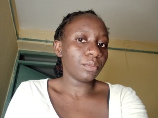 Эротический видеочат Shazzy