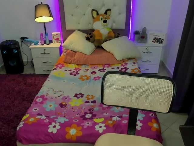 Скриншоты трансляции Sheryl-sans