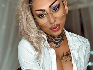 Эротический видеочат SilviaPinkerbell