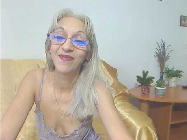 Фотографии siminafoxx4u will be here full naked and spread pussy-150, or all in pvt or group