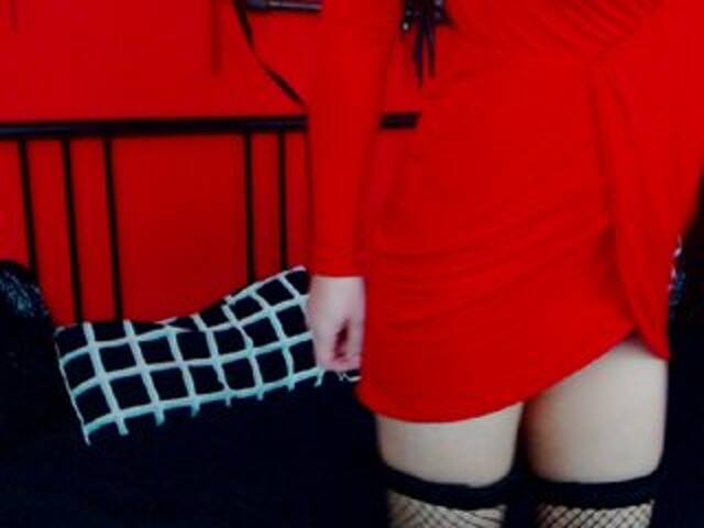 Скриншоты трансляции SimoneHayden