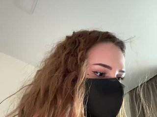 Эротический видеочат SinfulTyan