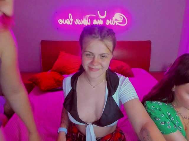 Скриншоты трансляции SixNipples
