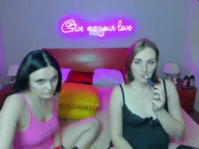 Скриншоты трансляции SixNipples