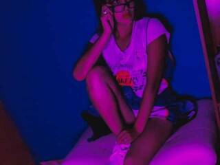 Эротический видеочат skarl3tt