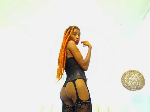 Фотографии SkarlettQueen #teen #nice #ass #girld don't miss my show HOT!!!