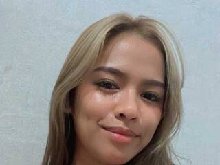 Эротический видеочат Slimsexy69x