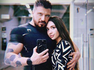 Эротический видеочат SnakeandTina