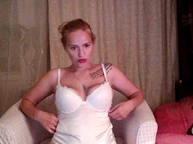 Скриншоты трансляции sofie