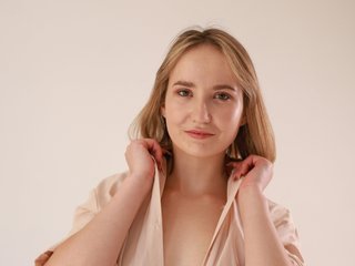 Эротический видеочат SofieBloom