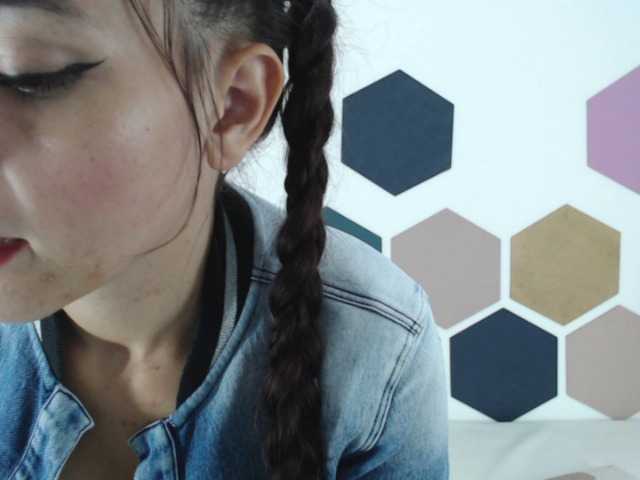 Скриншоты трансляции SofiMartinez1