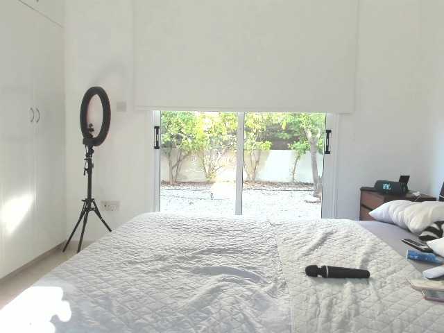 Скриншоты трансляции Sofi_camgirl