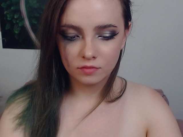 Скриншоты трансляции SonyaBlade9