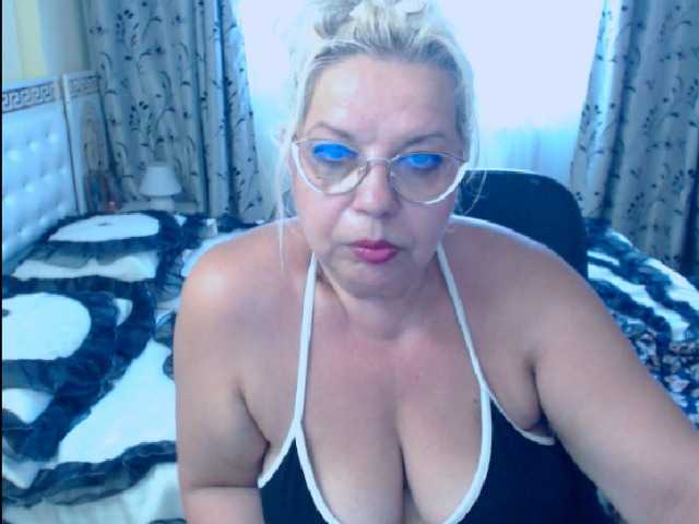 Фотографии SonyaHotMilf #BLONDE#MATURE#FEET##PUSSY#ASS#MAKE ME HAPPY WITH YOUR TIPS!!