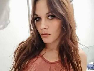 Эротический видеочат SonyaRed