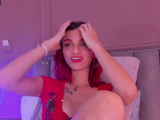 Скриншоты трансляции Sophiedoll18