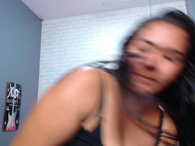 Скриншоты трансляции SophieeParker