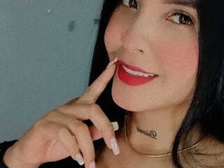 Эротический видеочат SophieSommers