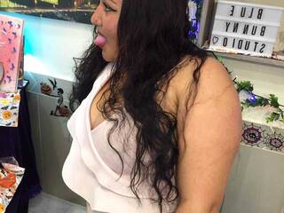 Эротический видеочат SophyFox