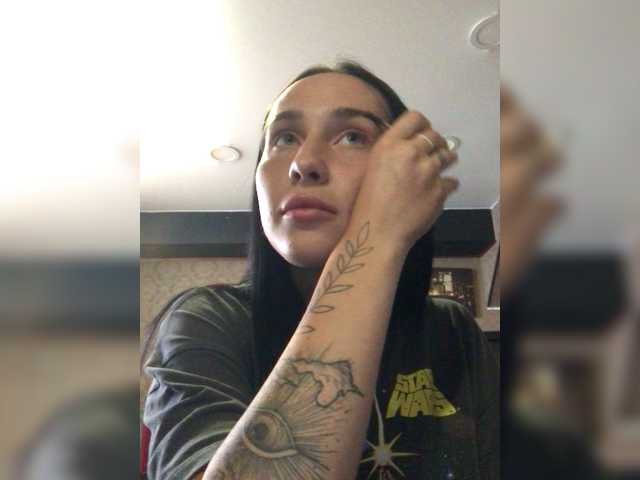 Скриншоты трансляции YourSexWife