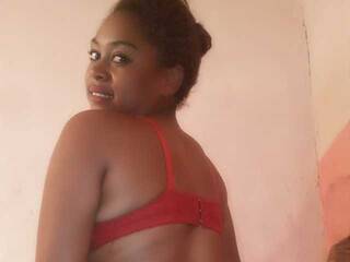 Эротический видеочат Squirty-Juice