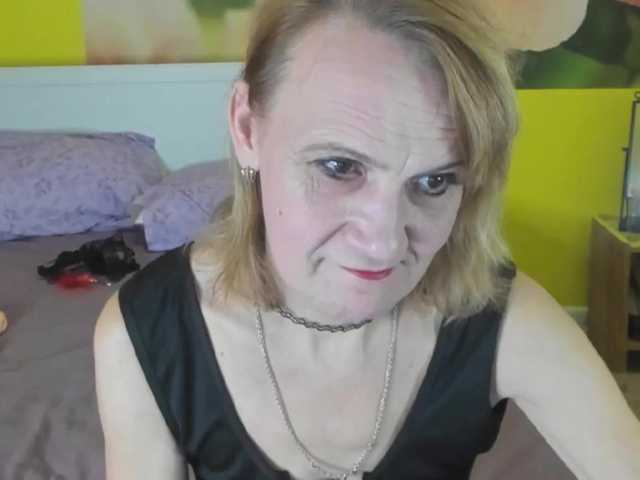 Скриншоты трансляции SqurtyLally69