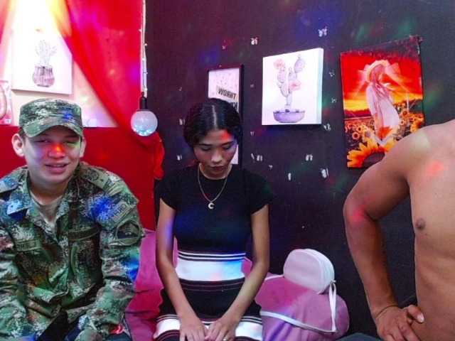 Скриншоты трансляции SSEXYYBITCHH