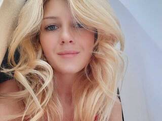 Эротический видеочат StaciaGreeg